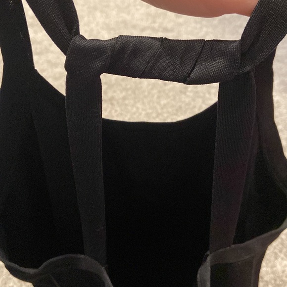 Per se EUC size large black tank top 85%, silk 15% spandex ❤️🔥 beautiful!! - Picture 5 of 5